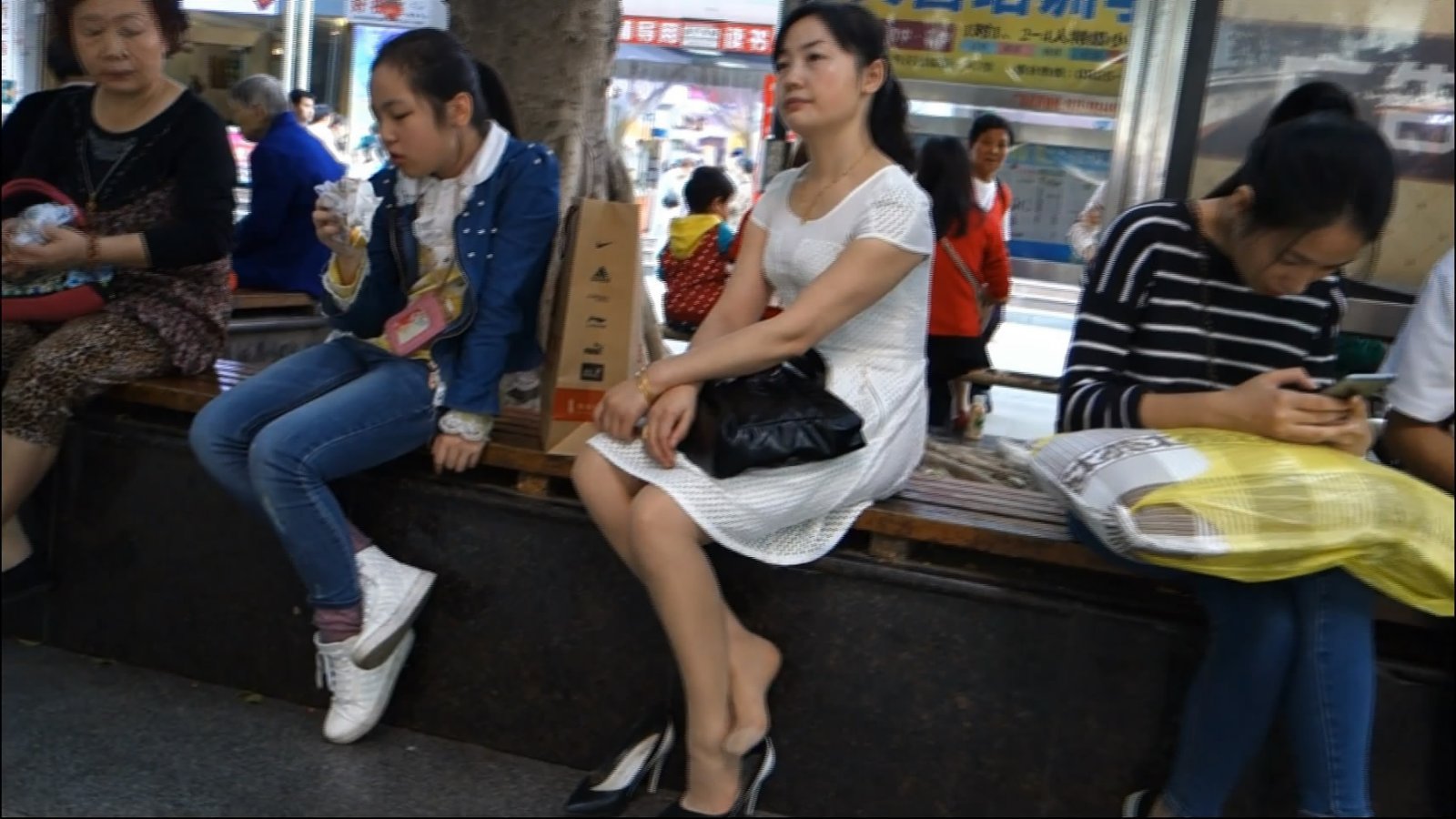 streetsnapshoep[00 00 35][20181210 204849 3]